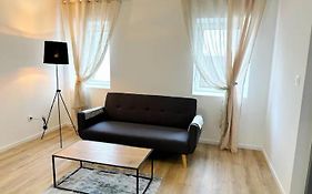 Rs-3 - Appartement F2 Au 3Eme Etage A Mulhouse Pour 1-3 Pers